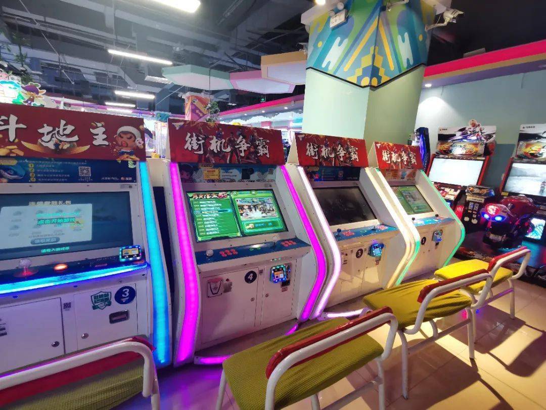 福利来了~59.9抢大玩家100币！两店通用！还有萌宠乐园/秘境空间/电影院，把快乐都留在电玩城和游乐场里！